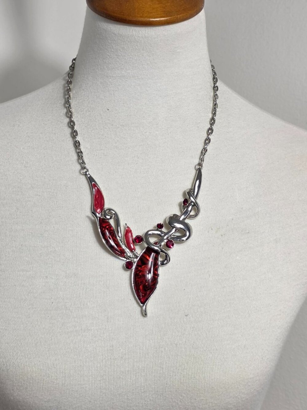 Silver-Tone Necklace Leaf & Vine Design Red Crystals & Marbled Enamel Inserts